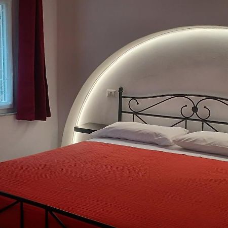 Bed and Breakfast Le Quattro Stagioni Genua Exterior foto