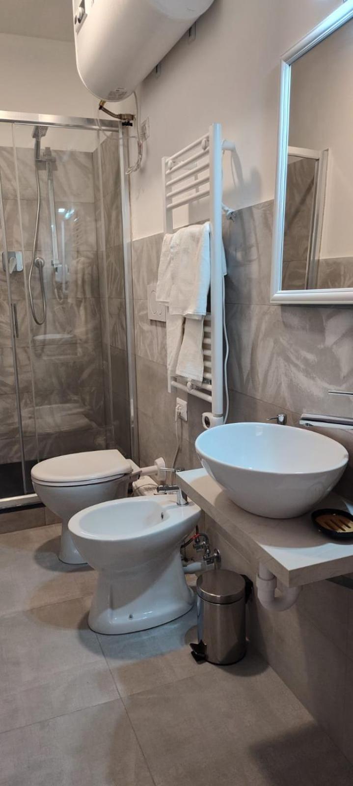 Bed and Breakfast Le Quattro Stagioni Genua Exterior foto